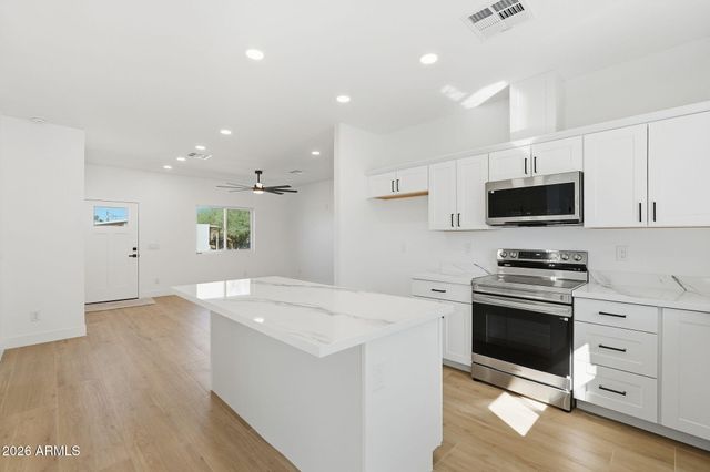 1932 W Gregory Street, Apache Junction, AZ 85120