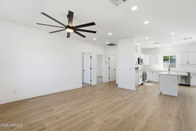 1932 W Gregory Street, Apache Junction, AZ 85120