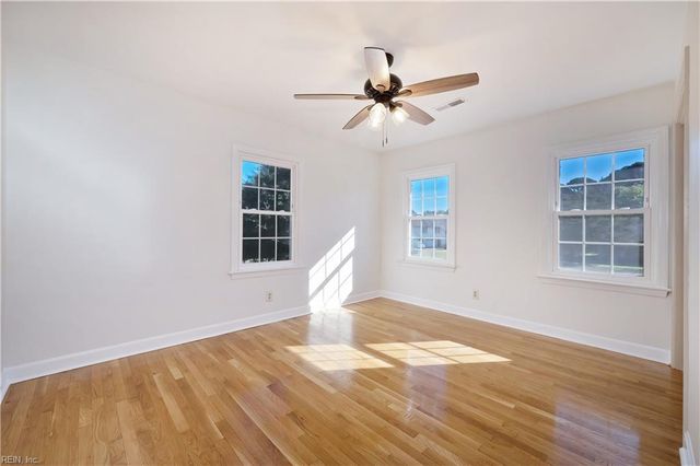 8957 River CRES, Suffolk, VA 23433