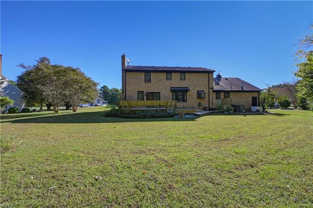 8957 River CRES, Suffolk, VA 23433