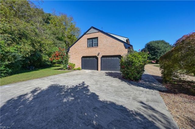 8957 River CRES, Suffolk, VA 23433