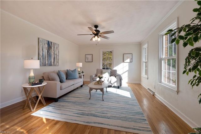 8957 River CRES, Suffolk, VA 23433