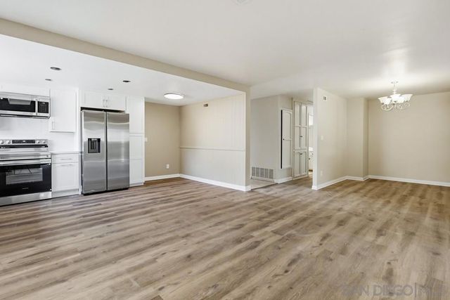 6390 Belle Glade Ave, San Diego, CA 92119