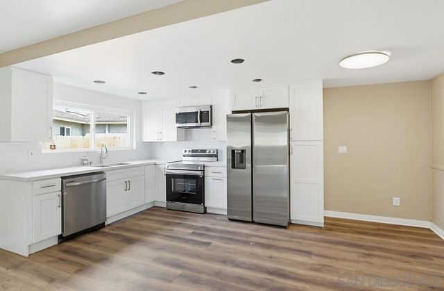 6390 Belle Glade Ave, San Diego, CA 92119
