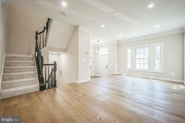 5561 JOWETT CT, Alexandria, VA 22315
