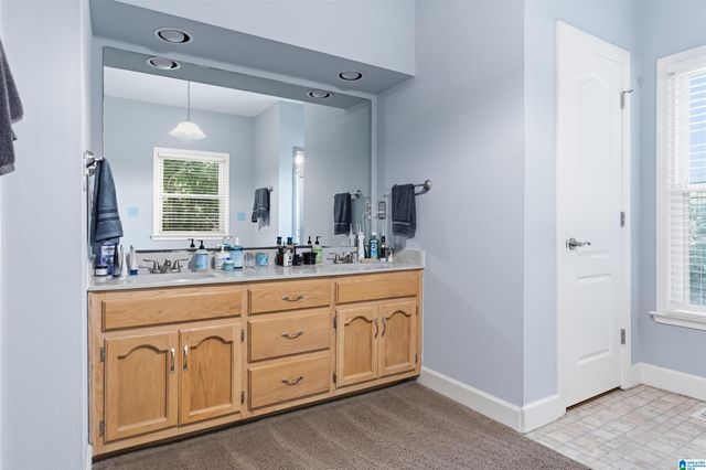 3918 SPRING VALLEY ROAD, Birmingham, AL 35223