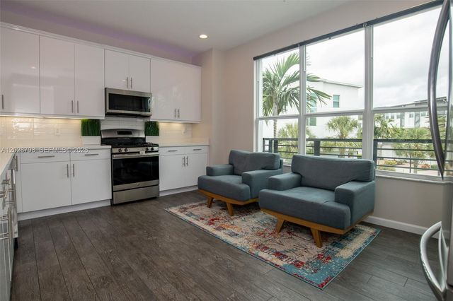 2900 NE 12th Terrace 14, Oakland Park, FL 33334