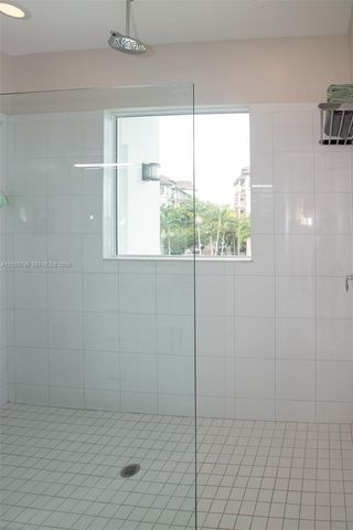 2900 NE 12th Terrace 14, Oakland Park, FL 33334