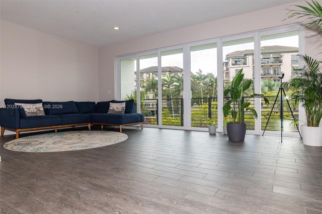 2900 NE 12th Terrace 14, Oakland Park, FL 33334