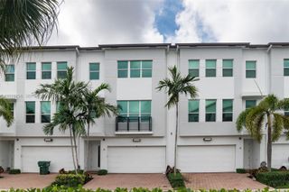 2900 NE 12th Terrace 14, Oakland Park, FL 33334
