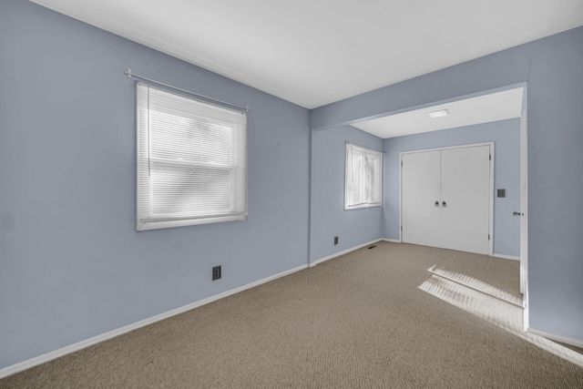 25 E Hoehn Street, Wheatfield, IN 46392