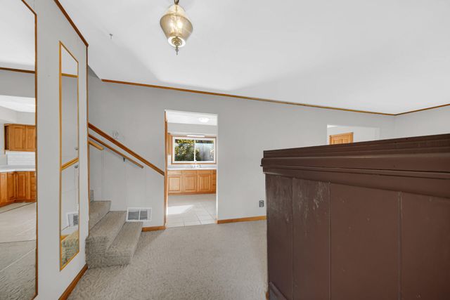 25 E Hoehn Street, Wheatfield, IN 46392