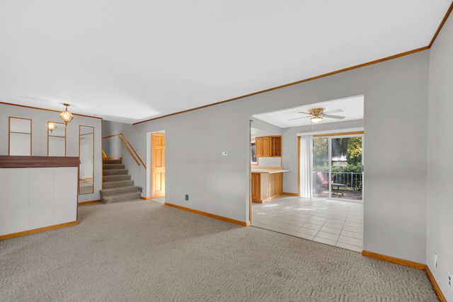 25 E Hoehn Street, Wheatfield, IN 46392