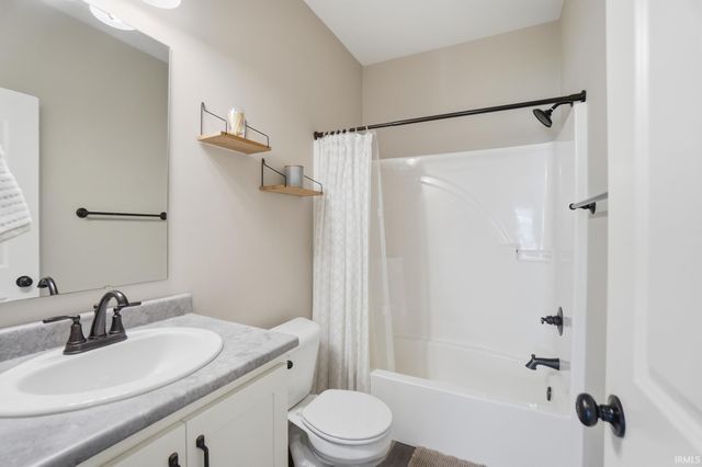 7467 Lemmy Lane, Fort Wayne, IN 46835