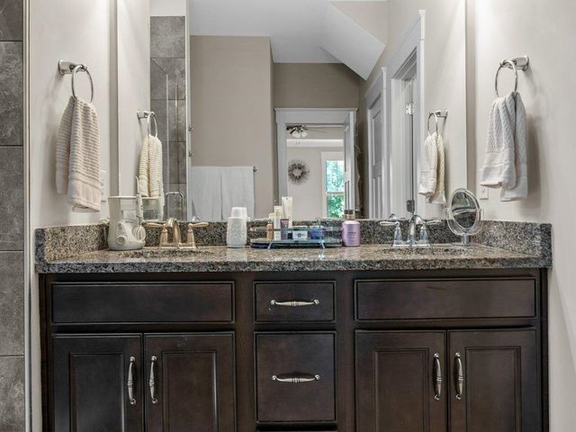 576 Serendipity Ln, Spartanburg, SC 29301