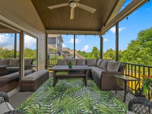 576 Serendipity Ln, Spartanburg, SC 29301