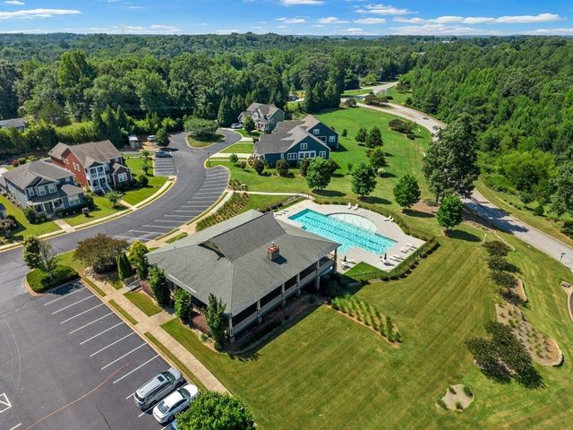 576 Serendipity Ln, Spartanburg, SC 29301