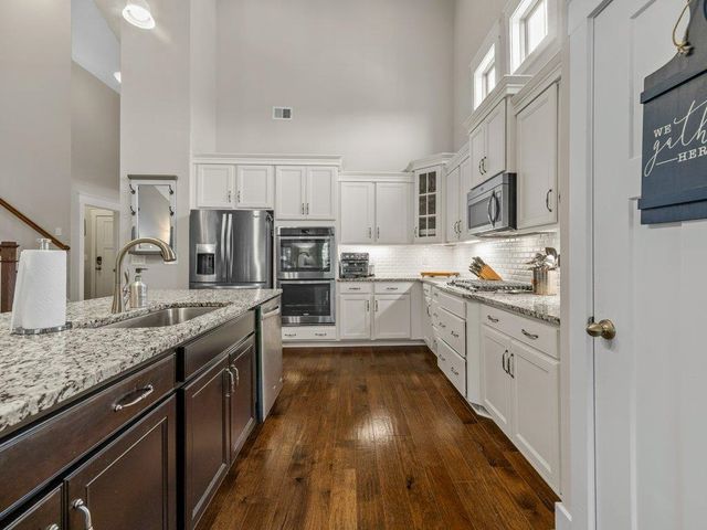 576 Serendipity Ln, Spartanburg, SC 29301