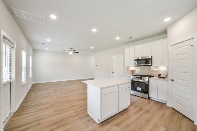 8642 Blueberry Ash Street, Magnolia, TX 77354