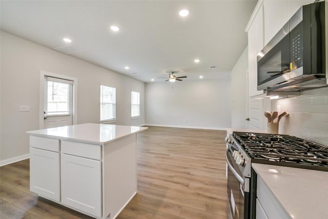 8642 Blueberry Ash Street, Magnolia, TX 77354