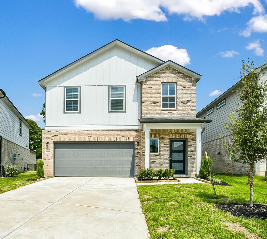 8642 Blueberry Ash Street, Magnolia, TX 77354