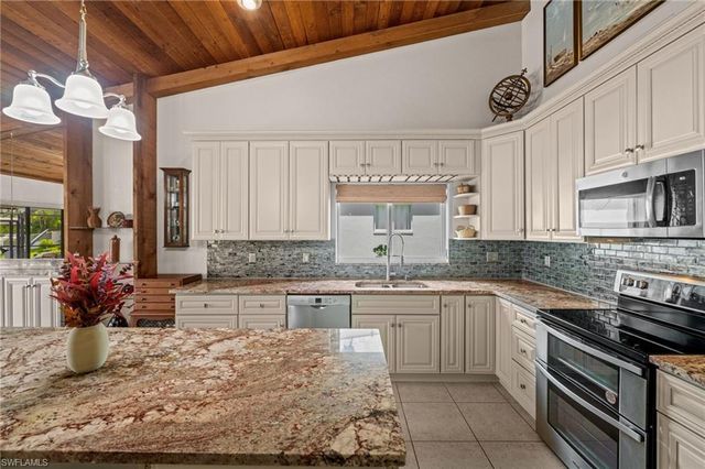 5028 Pelican BLVD, Cape Coral, FL 33914