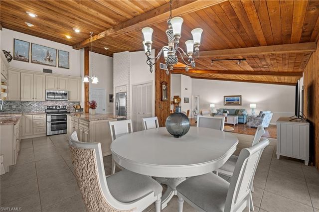 5028 Pelican BLVD, Cape Coral, FL 33914