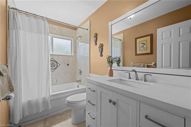 5028 Pelican BLVD, Cape Coral, FL 33914