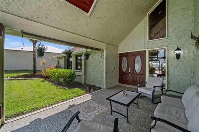 5028 Pelican BLVD, Cape Coral, FL 33914