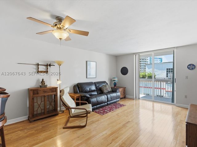 3588 Collins Ave 504, Miami Beach, FL 33140