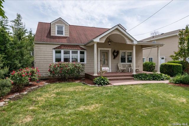 1670 Abby Road, Merrick, NY 11566