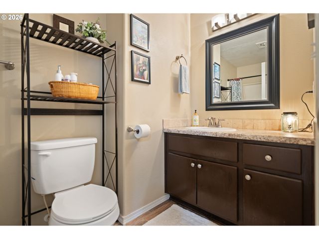 1275 CRYSTAL Ln, Lafayette, OR 97127