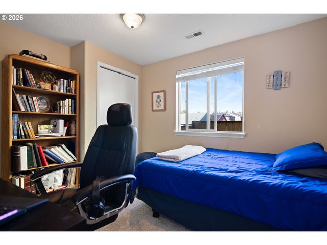 1275 CRYSTAL Ln, Lafayette, OR 97127