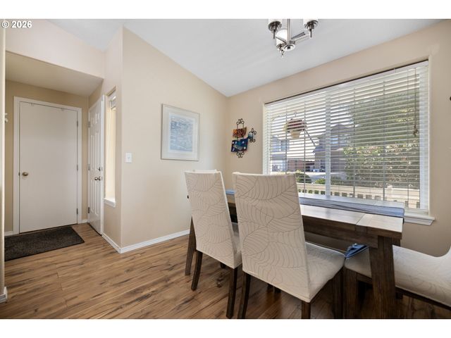 1275 CRYSTAL Ln, Lafayette, OR 97127
