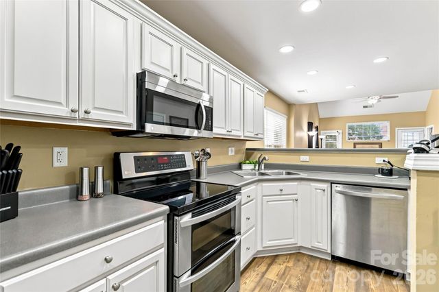 4829 Grier Farm Lane, Charlotte, NC 28270