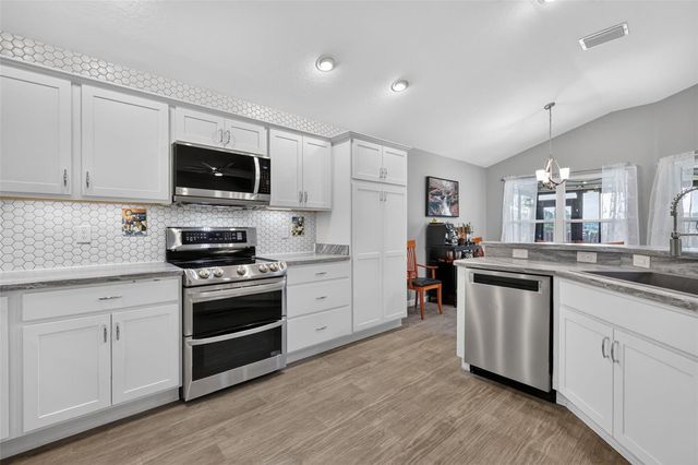 11387 ZIMMERMAN PATH, Oxford, FL 34484