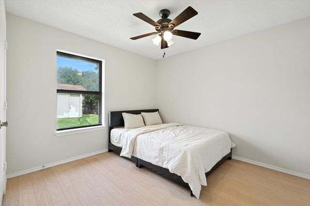 2613 New Bedford Court, Bedford, TX 76022