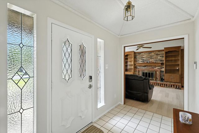 2613 New Bedford Court, Bedford, TX 76022
