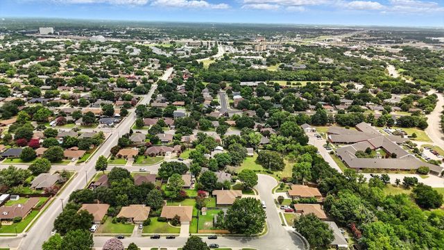 2613 New Bedford Court, Bedford, TX 76022