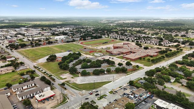 2613 New Bedford Court, Bedford, TX 76022