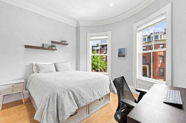 44 Rutland Sq 2, Boston, MA 02118