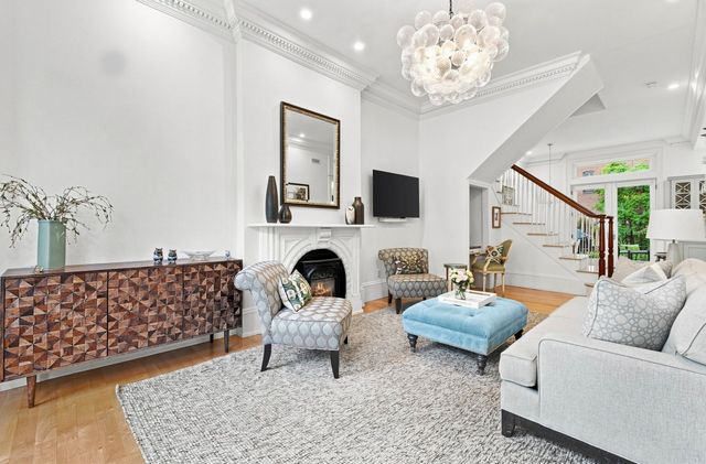 44 Rutland Sq 2, Boston, MA 02118