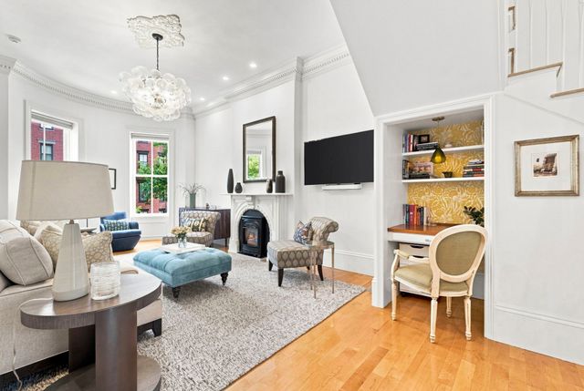 44 Rutland Sq 2, Boston, MA 02118