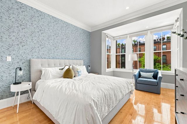 44 Rutland Sq 2, Boston, MA 02118