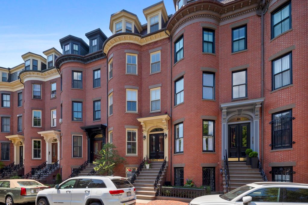44 Rutland Sq 2, Boston, MA 02118