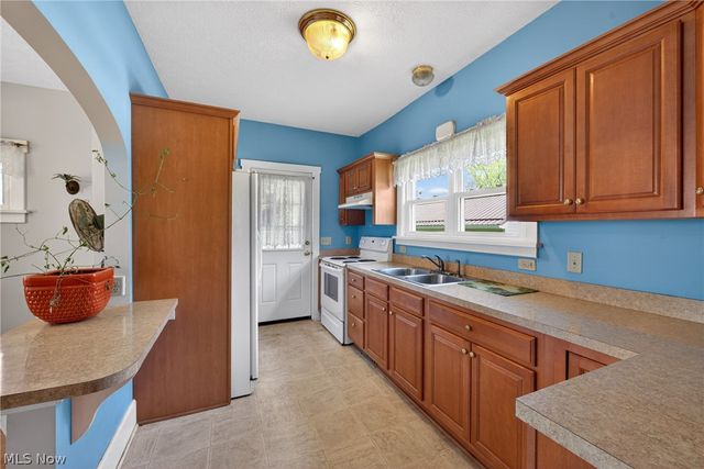 713 W Oak Street, Orrville, OH 44667
