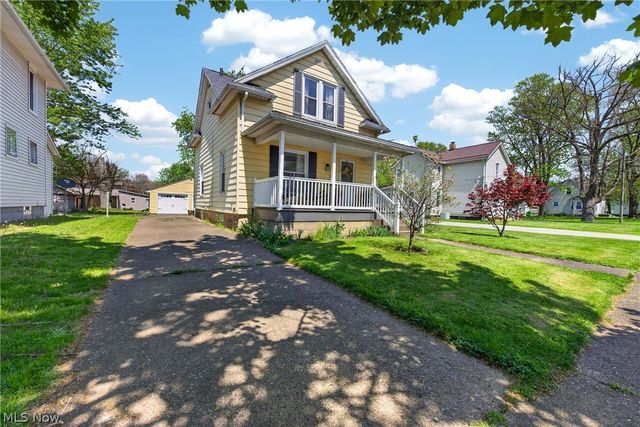 713 W Oak Street, Orrville, OH 44667
