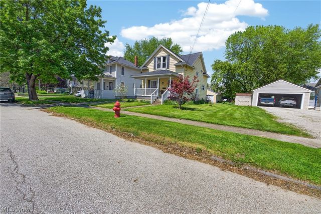 713 W Oak Street, Orrville, OH 44667