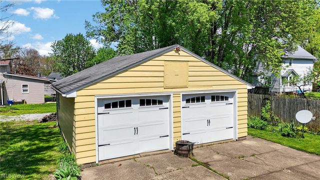 713 W Oak Street, Orrville, OH 44667