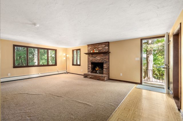 32 Elm Street, Hudson, MA 01749